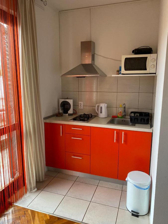 Apartmani Dana Sukošan エクステリア 写真