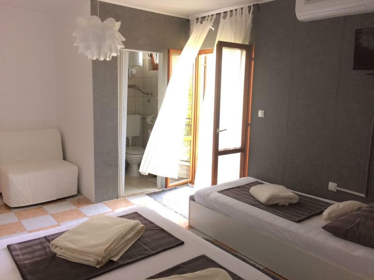 Apartmani Dana Sukošan エクステリア 写真