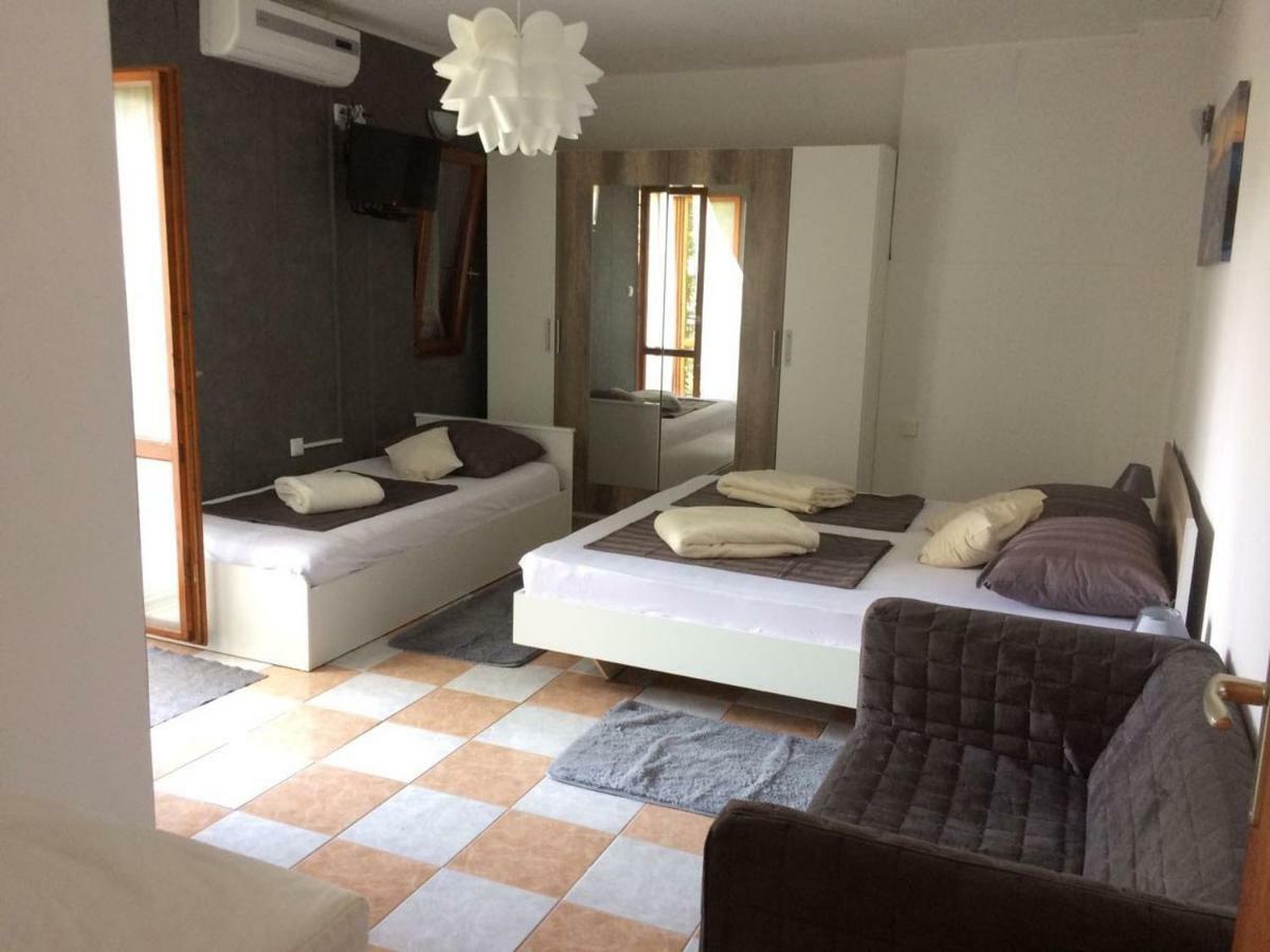 Apartmani Dana Sukošan エクステリア 写真