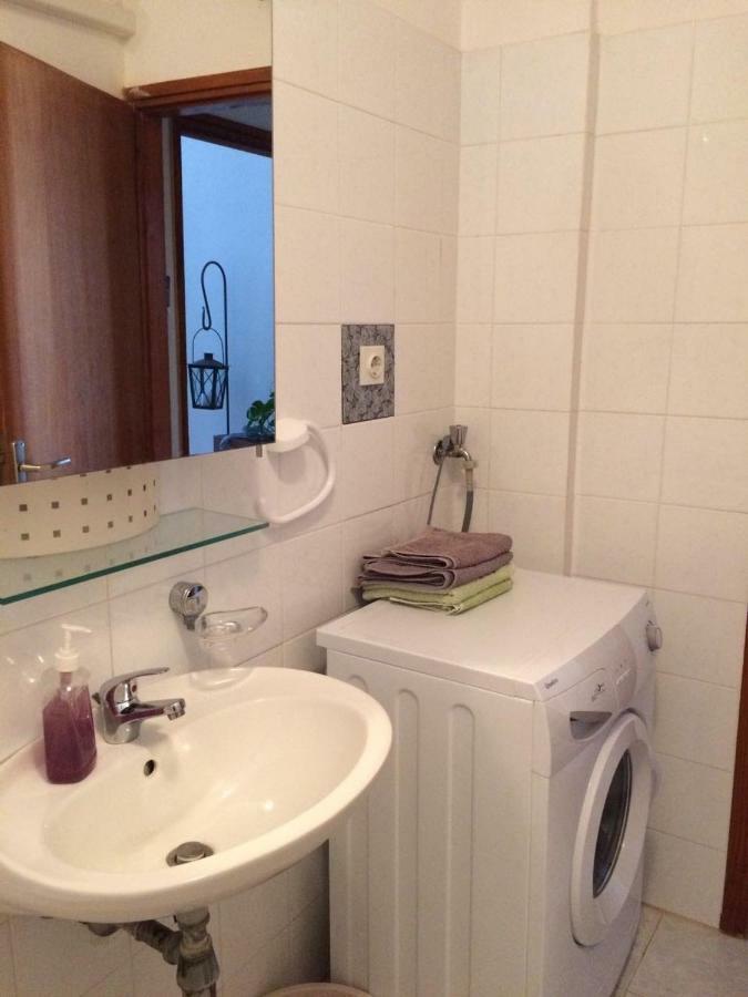 Apartmani Dana Sukošan エクステリア 写真