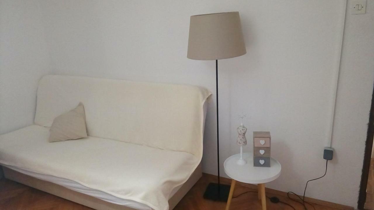 Apartmani Dana Sukošan エクステリア 写真