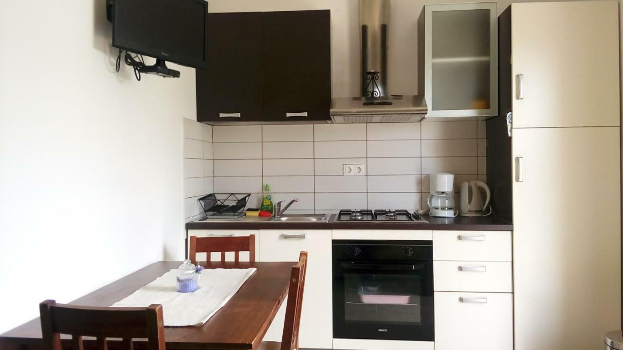 Apartmani Dana Sukošan エクステリア 写真