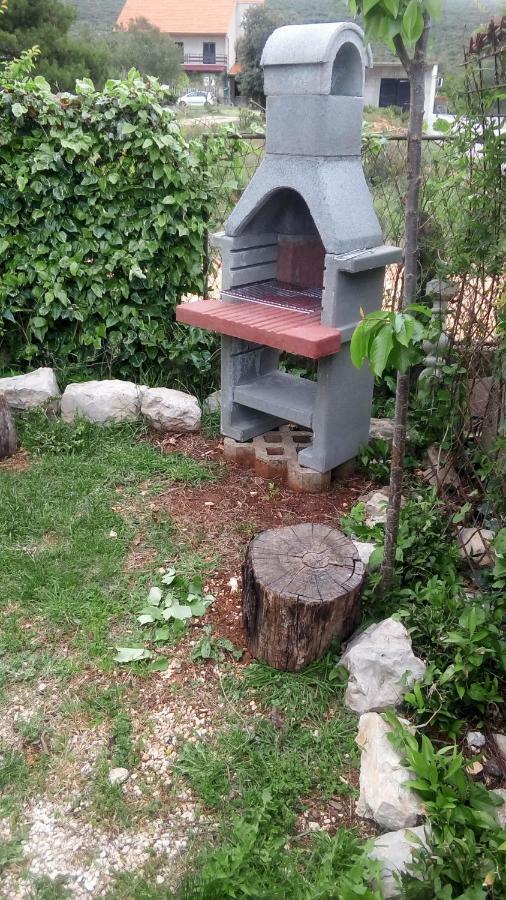 Apartmani Dana Sukošan エクステリア 写真